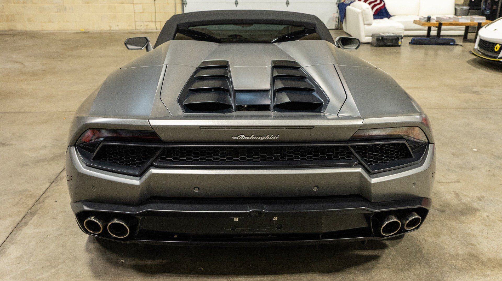 Used 2017 Lamborghini Huracan LP 580-2 RWD image 17