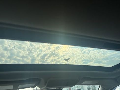 Certified 2023 Nissan Frontier SV w/ SV Premium Package image 29