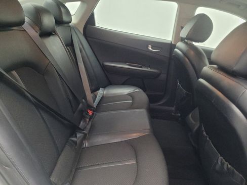 Used 2018 Kia Optima S FWD image 19