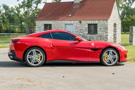 Used 2019 Ferrari Portofino RWD image 2