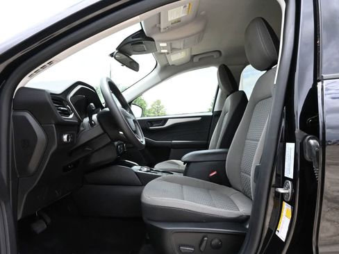 Used 2022 Ford Escape SE FWD image 17