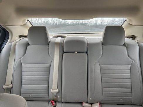 Used 2019 Ford Taurus SE image 30