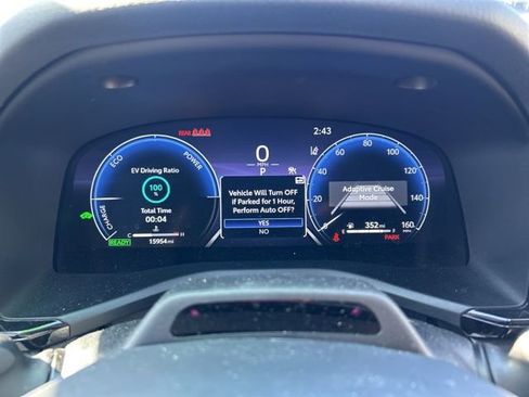 Used 2025 Toyota Camry XLE w/ Premium Plus Package image 12