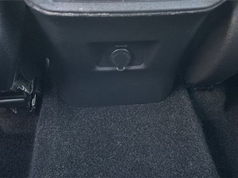 Used 2024 Toyota RAV4 LE image 10