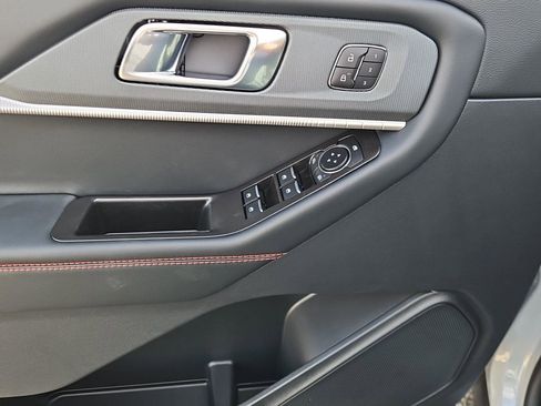 New 2026 Ford Explorer ST-Line w/ ST-Line Street Pack image 13
