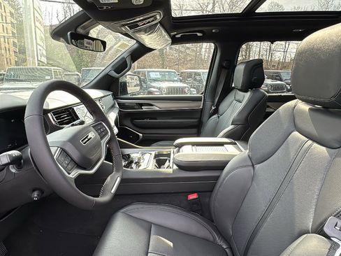 New 2026 Jeep Grand Wagoneer Limited AWD/4WD image 11