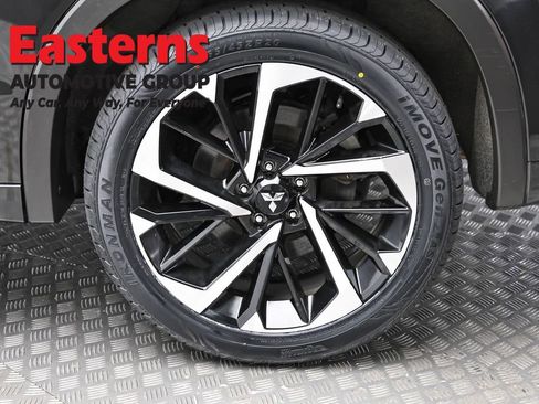 Used 2022 Mitsubishi Outlander SEL AWD/4WD image 8