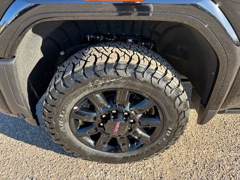 New 2026 GMC Sierra 3500 AT4 w/ AT4 Premium Plus Package image 12