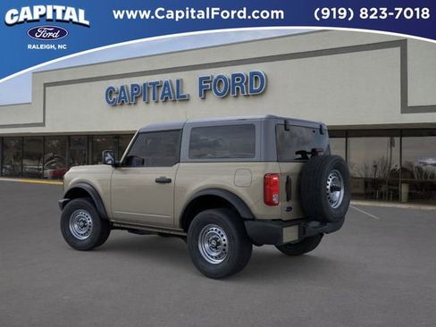 New 2025 Ford Bronco 2-Door AWD/4WD image 4