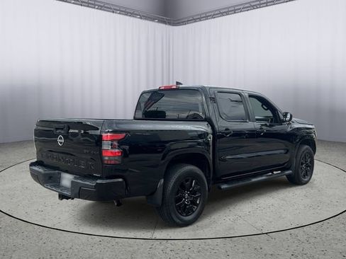 Used 2023 Nissan Frontier SV w/ Midnight Edition Package AWD/4WD image 9