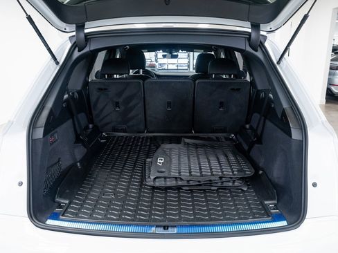 Used 2025 Audi Q7 3.0T Premium Plus w/ Premium Plus Package image 8