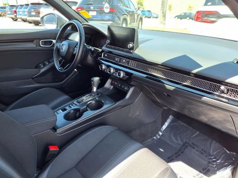 Used 2025 Honda Civic Sport image 23