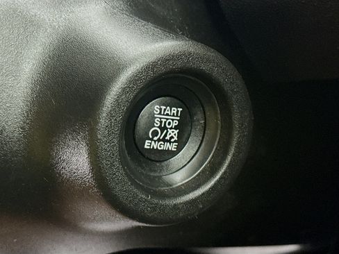 Used 2025 RAM ProMaster 2500 w/ Safety Group FWD image 20