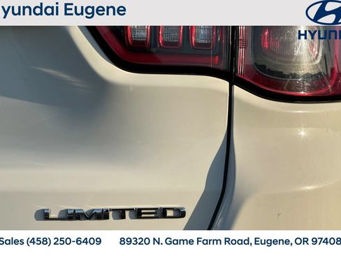 Used 2021 Jeep Compass Limited AWD/4WD image 35