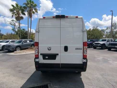 Used 2025 RAM ProMaster 2500 w/ Convenience Group FWD image 6