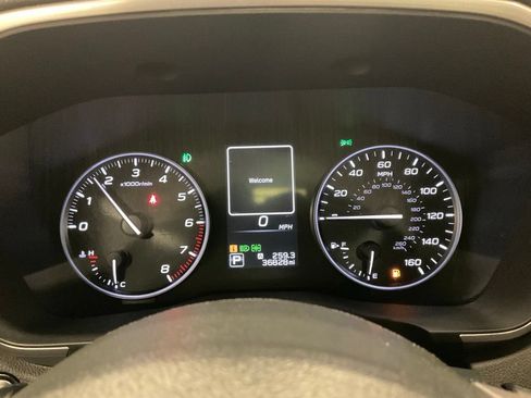 Used 2024 Subaru Ascent Limited w/ Technology Package AWD/4WD image 2