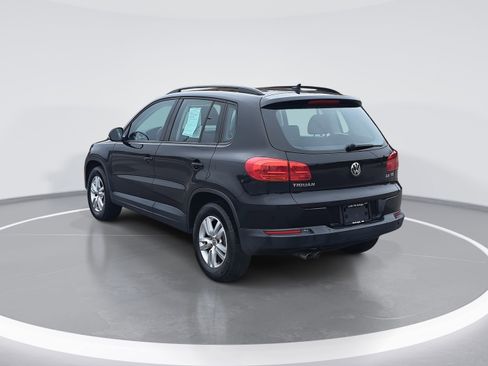 Used 2015 Volkswagen Tiguan S image 5