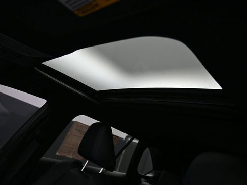 Used 2025 Toyota RAV4 XSE image 26