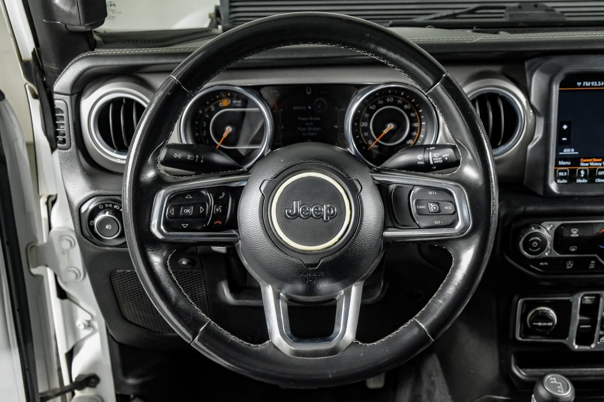 Used 2018 Jeep Wrangler Unlimited Sahara AWD/4WD image 16