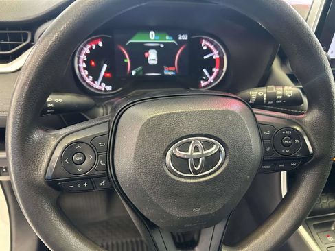 Certified 2024 Toyota RAV4 XLE FWD image 19