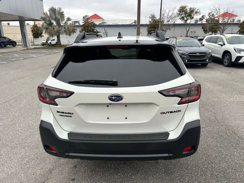 Used 2025 Subaru Outback Onyx Edition image 4