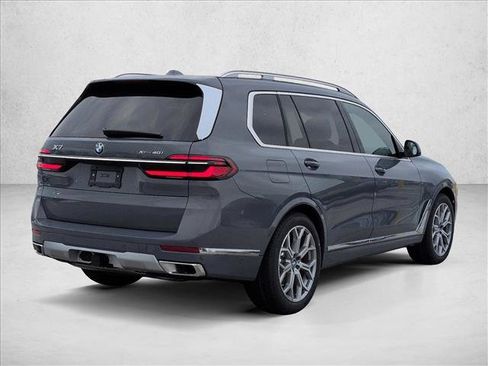 Used 2026 BMW X7 xDrive40i AWD/4WD image 2