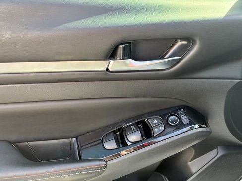 Certified 2024 Nissan Altima 2.5 SR w/ SR Premium Package image 14