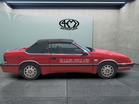 Used 1987 Chrysler LeBaron Premium FWD image 2