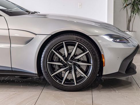 Used 2020 Aston Martin V8 Vantage Coupe RWD image 10