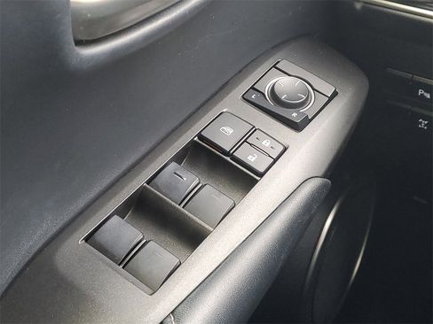 Used 2016 Lexus NX 200t 200t image 16