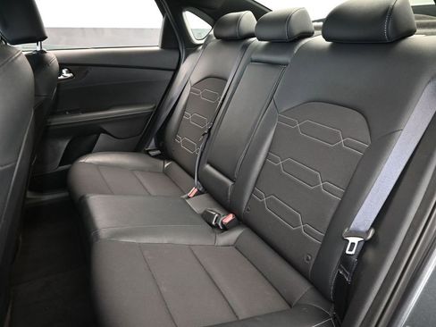 Used 2024 Kia Forte GT-Line image 33