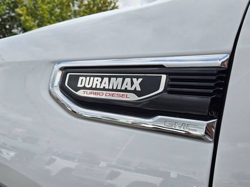 Used 2023 GMC Sierra 1500 SLE w/ X31 Off-Road Package AWD/4WD image 9
