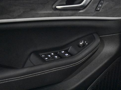 Used 2025 Jeep Grand Cherokee L Limited w/ Trailer Tow Package image 14