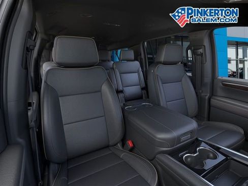 New 2025 Chevrolet Suburban Premier image 16