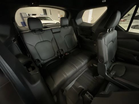 Used 2025 Honda Pilot TrailSport image 21