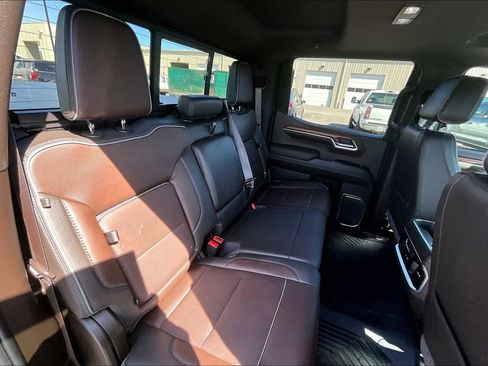 Used 2023 GMC Sierra 1500 Denali w/ Denali Reserve Package AWD/4WD image 28