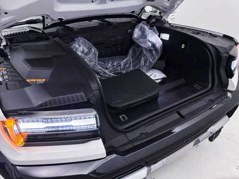 Used 2025 GMC Hummer EV 2X image 12