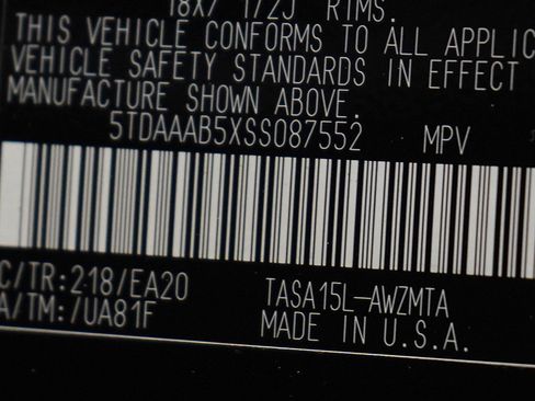 Used 2025 Toyota Grand Highlander XLE image 32