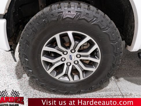 Used 2017 Ford F150 XLT w/ Equipment Group 302A Luxury AWD/4WD image 10