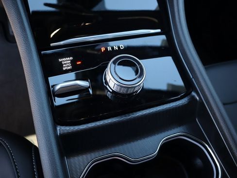 New 2025 Jeep Grand Cherokee Limited image 9