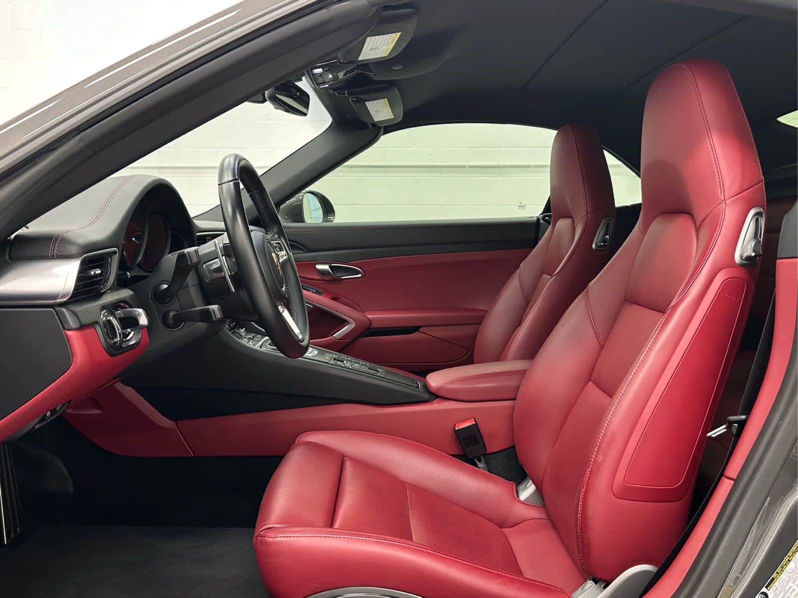 Used 2019 Porsche 911 Carrera GTS RWD image 18