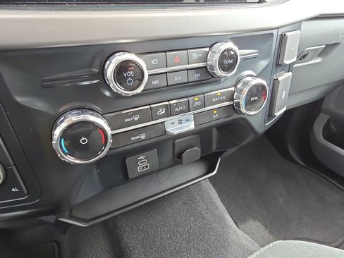 Used 2025 Ford F150 XLT w/ Equipment Group 301A Standard AWD/4WD image 24