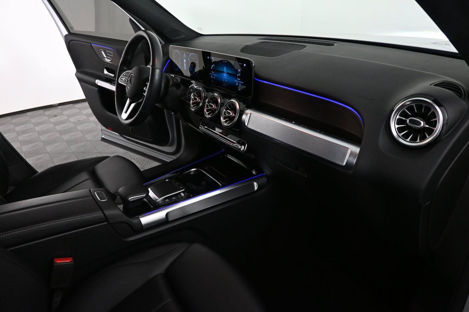 Certified 2021 Mercedes-Benz GLB 250 image 23