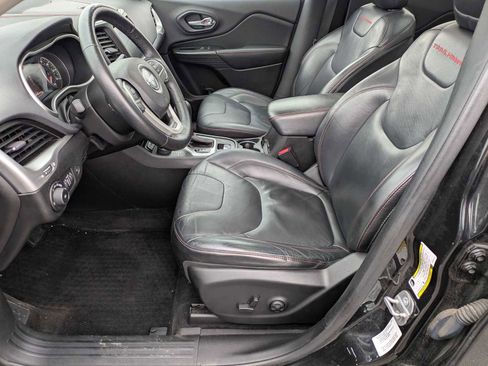 Used 2014 Jeep Cherokee Trailhawk w/ Comfort/Convenience Group image 16