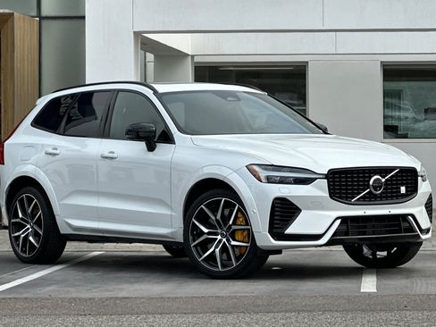 Used 2024 Volvo XC60 T8 Polestar AWD/4WD image 2