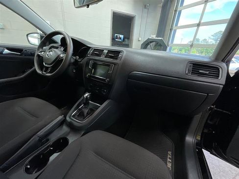 Used 2016 Volkswagen Jetta S FWD image 27
