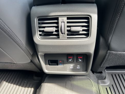 New 2026 Nissan Rogue Platinum image 27