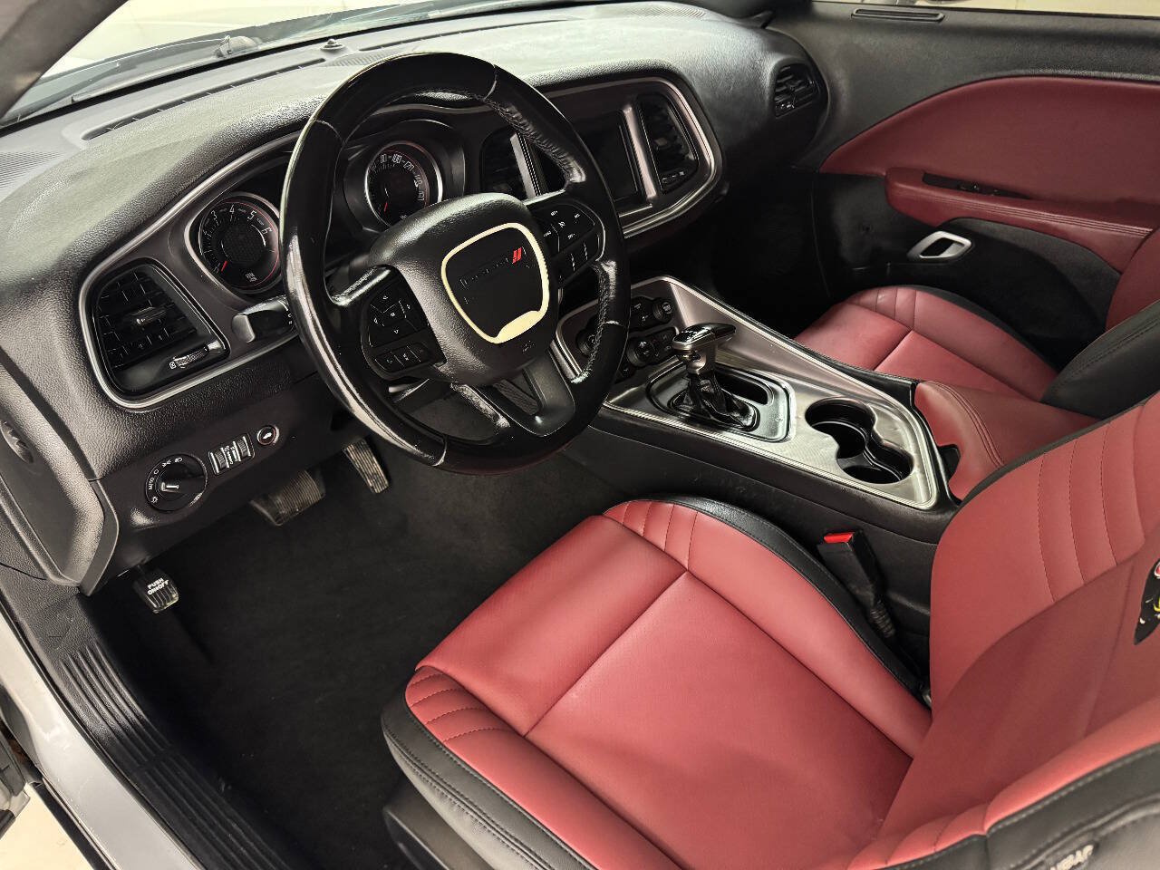 Used 2021 Dodge Challenger SXT RWD image 41