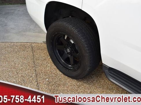 Used 2018 Chevrolet Tahoe LT w/ Luxury Package image 17