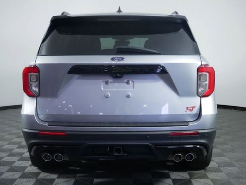 Used 2022 Ford Explorer ST w/ ST Street Pack image 7